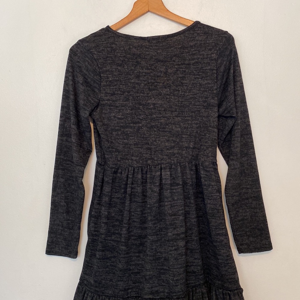Perfect Peach Grey Heather Long Sleeved Girl's Tiered Maxi Dress size Medium - Picture 9 of 12